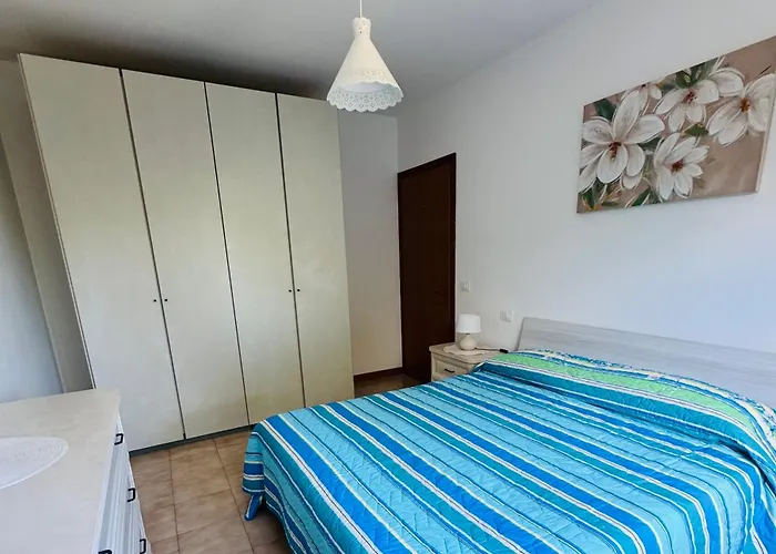 Nonno Pino A 50m Dal Mare *